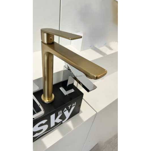 Grifo lavabo monomando Glory oro cepillado de Sky Bath 2