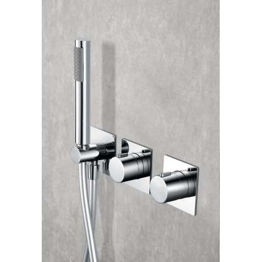 Conjunto de ducha termostático empotrado GTT054 2