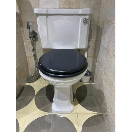 Tapa wc Neoclásica de Valadares...