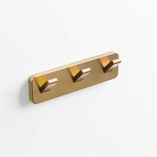 Percha triple Quadra oro cepillado PVD GME 4507OR