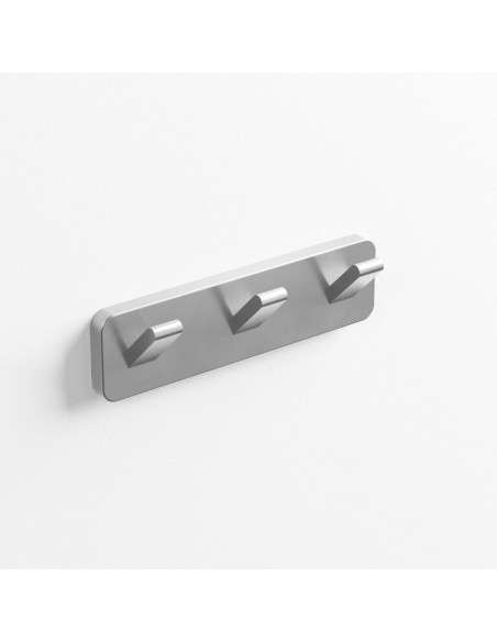 Percha triple Quadra níquel cepillado PVD GME 4507NK