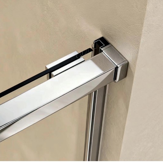 Mampara Level de SBX Ultra-Cromo · Detalle de guía y unión superior